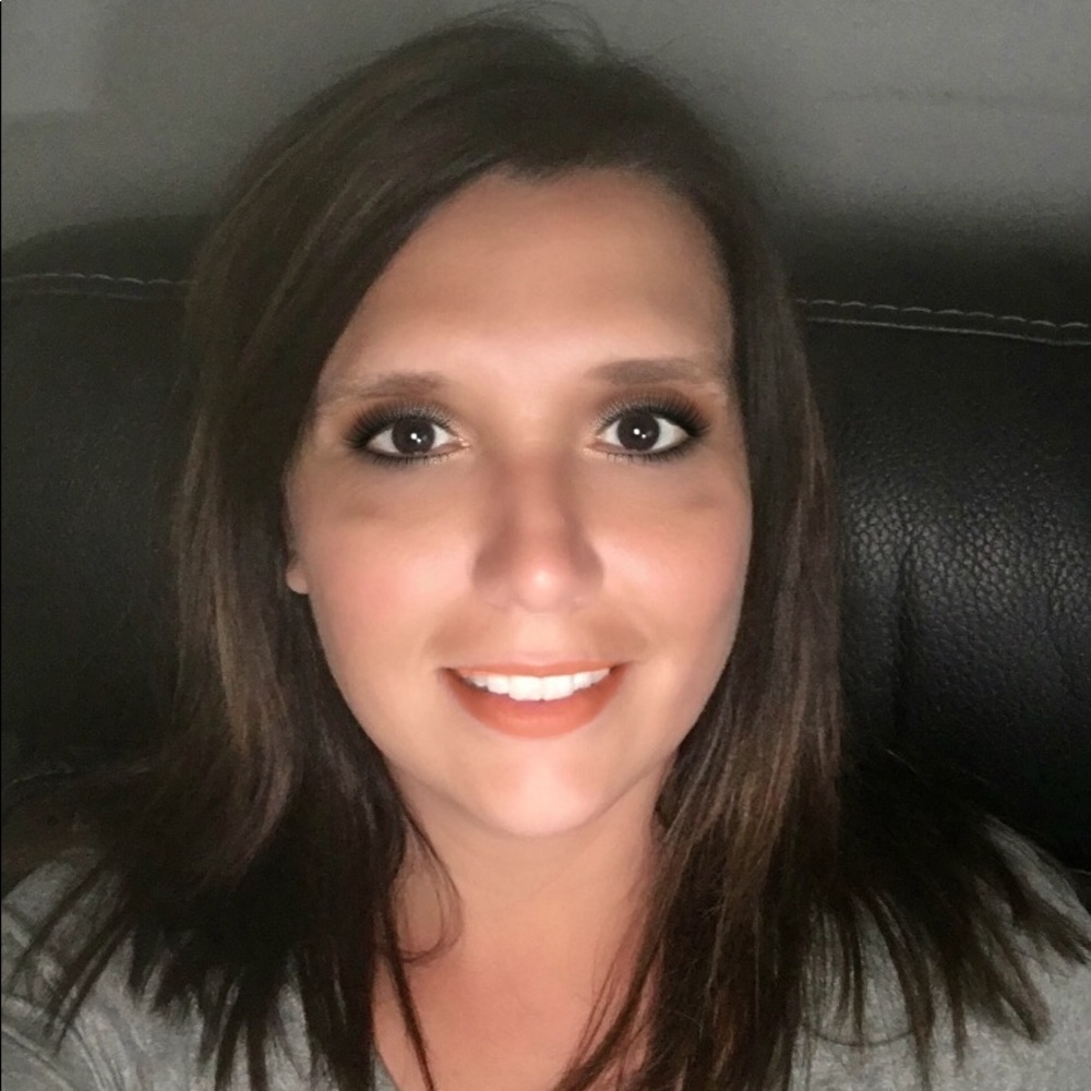 Meet your Posher, Leslie